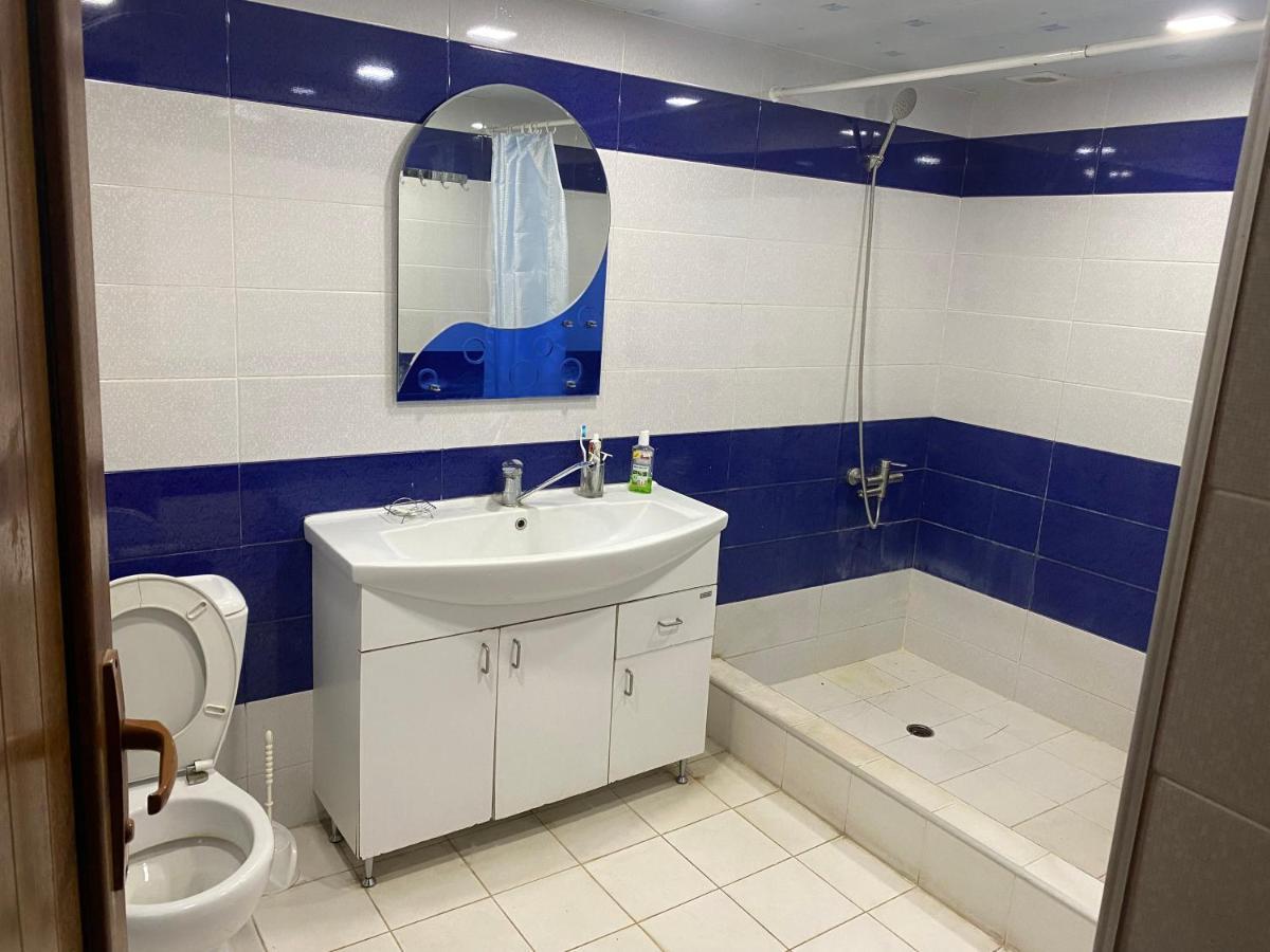 Friend'S House Rooms Near Airport Ghukasavan Buitenkant foto